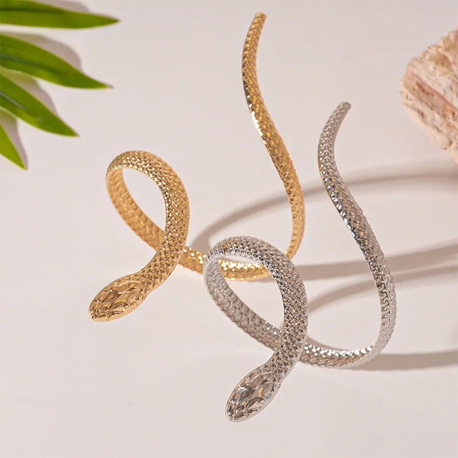 Exaggerated twisted winding simulated snake ring and bracelet set in gold electroplated metal