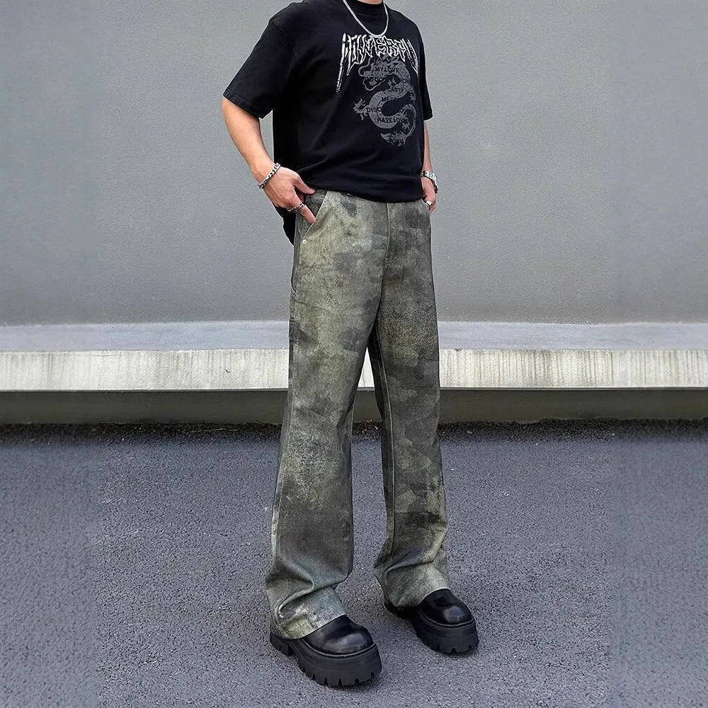 Retro digital camouflage straight leg jeans for men in cotton denim with medium waist