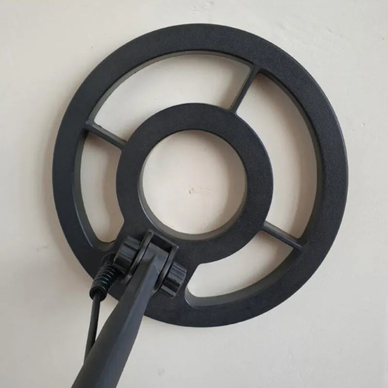 GC1028 professional metal detector in black and yellow with LCD display and waterproof search coil