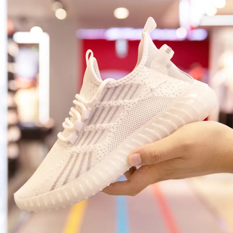 Men's white breathable sports shoes with a platform heel and mesh lining.