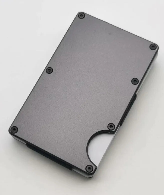 Grey carbon fibre RFID-blocking credit card wallet with 7 slots