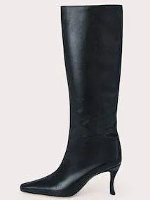 Women's square toe ankle cowboy boots in microfiber, shown in one of the available colours.