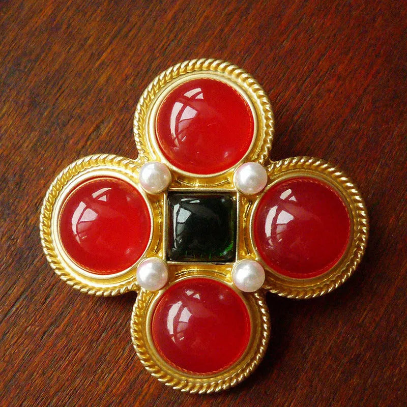 Retro baroque vintage brooch in zinc alloy with diamond shape, showing eight style options from 2cm to 5.5cm dimensions.