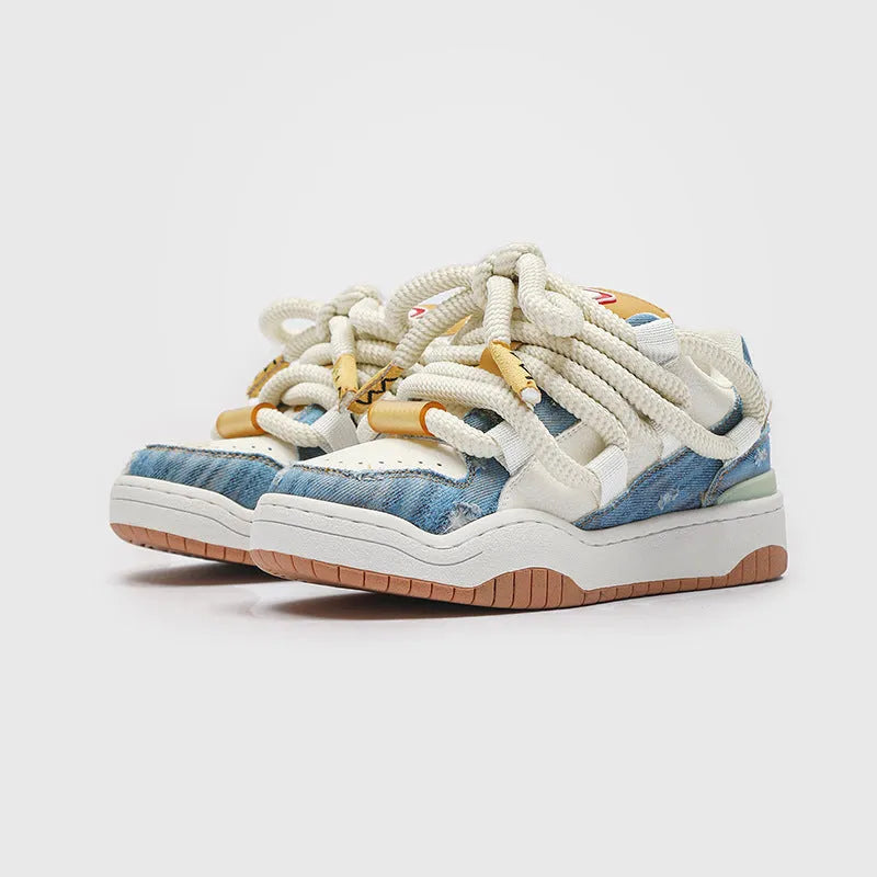 Thick-sole unisex casual sneakers in a choice of colours with lace-up front and round toe.