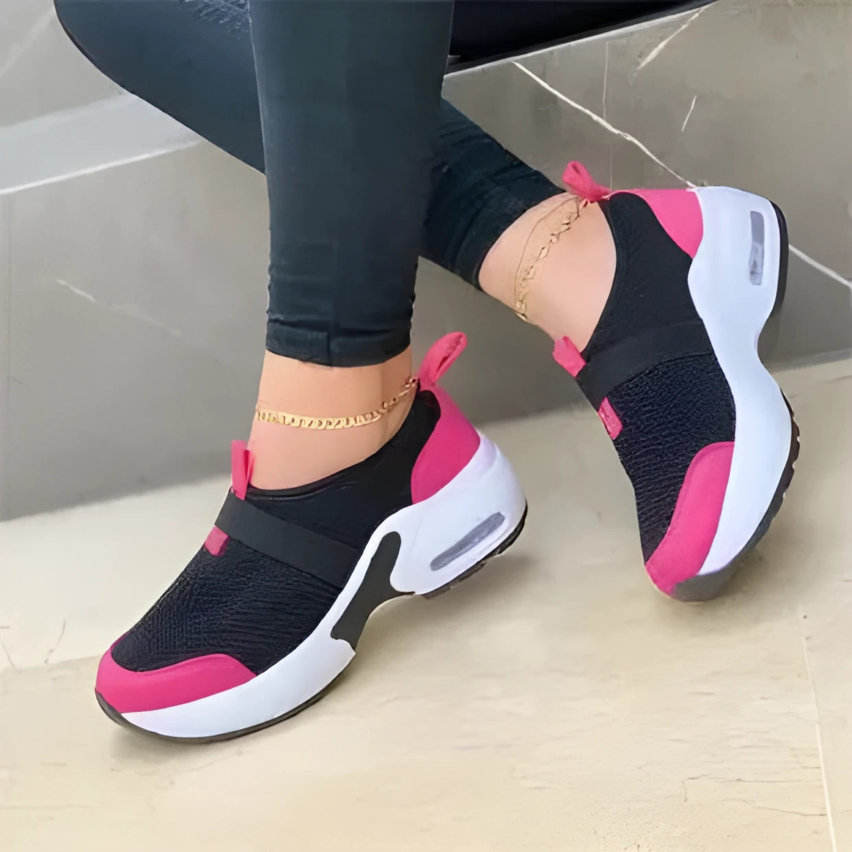 Women's flat mesh sneakers in multiple colours with round toe and shallow opening design