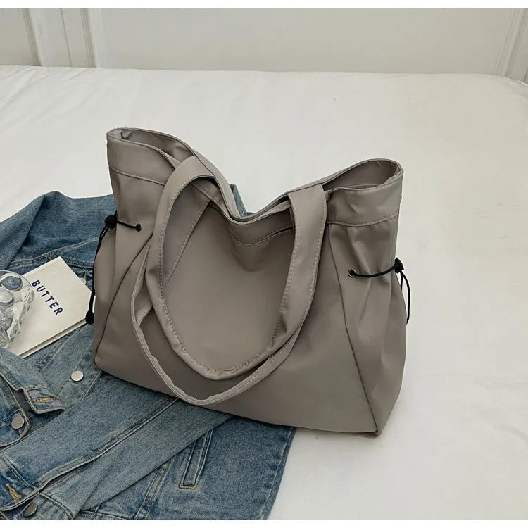 Foldable Oxford cloth commuter shoulder tote bag in street trend styling