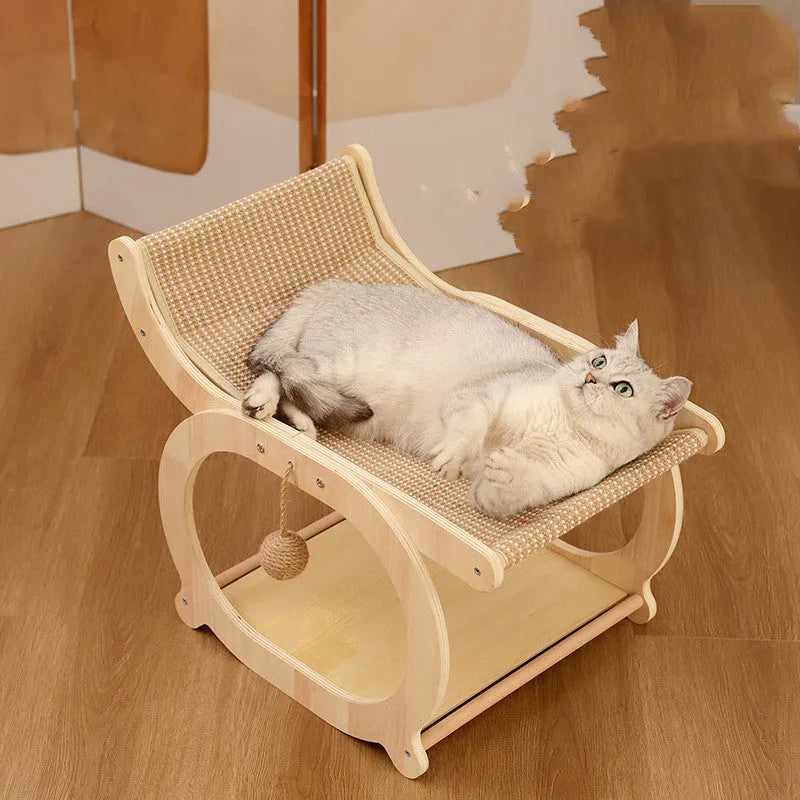 Solid wood cat scratching mat with sisal surface in walnut colour option