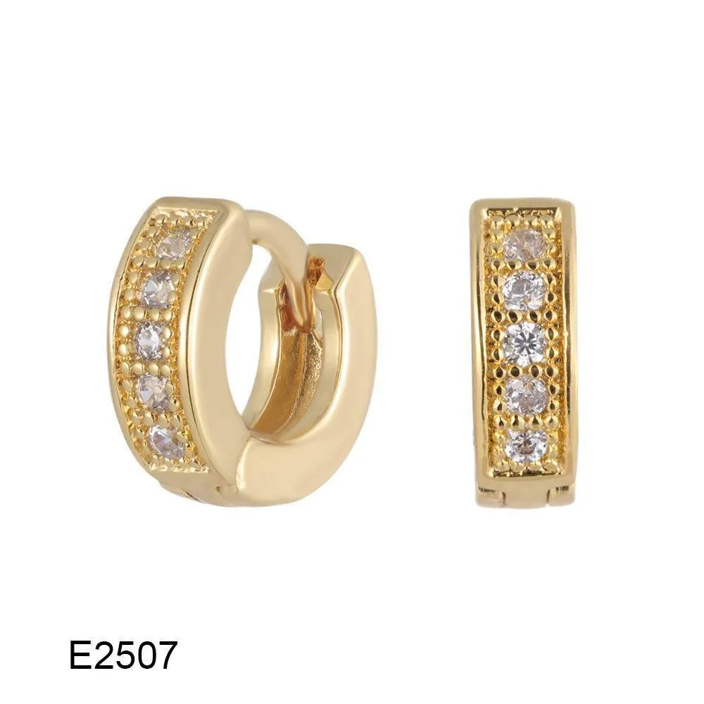 Gold plated heart-shaped zircon ear clip earrings with gang drill elements on copper base