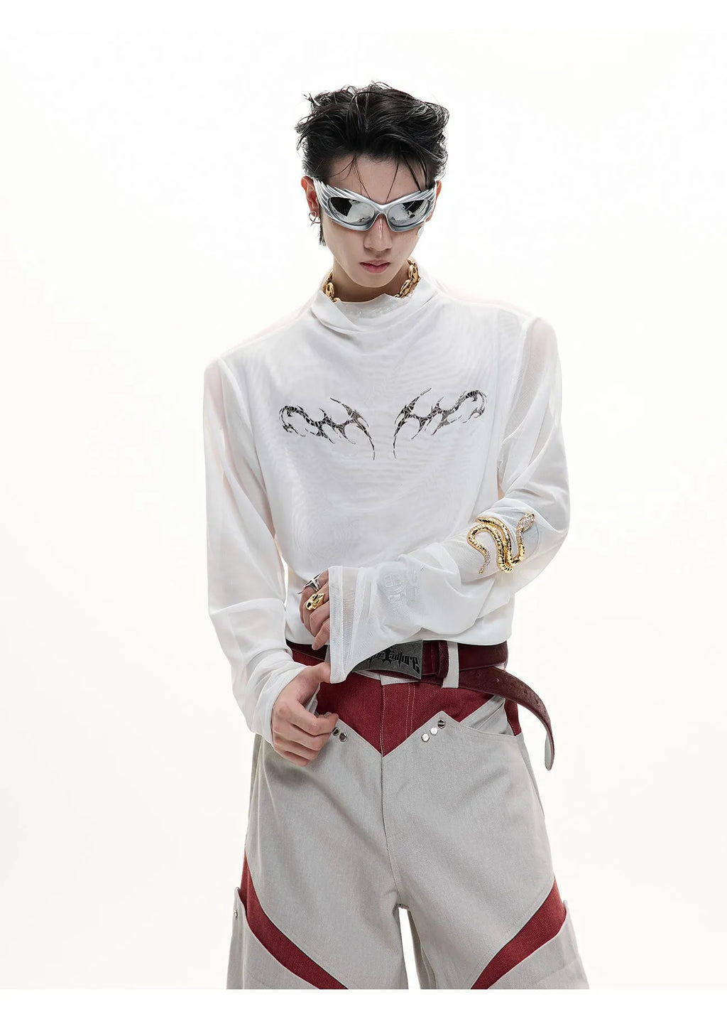 Men's black mesh slim-fit long-sleeved bottoming shirt on a hanger.