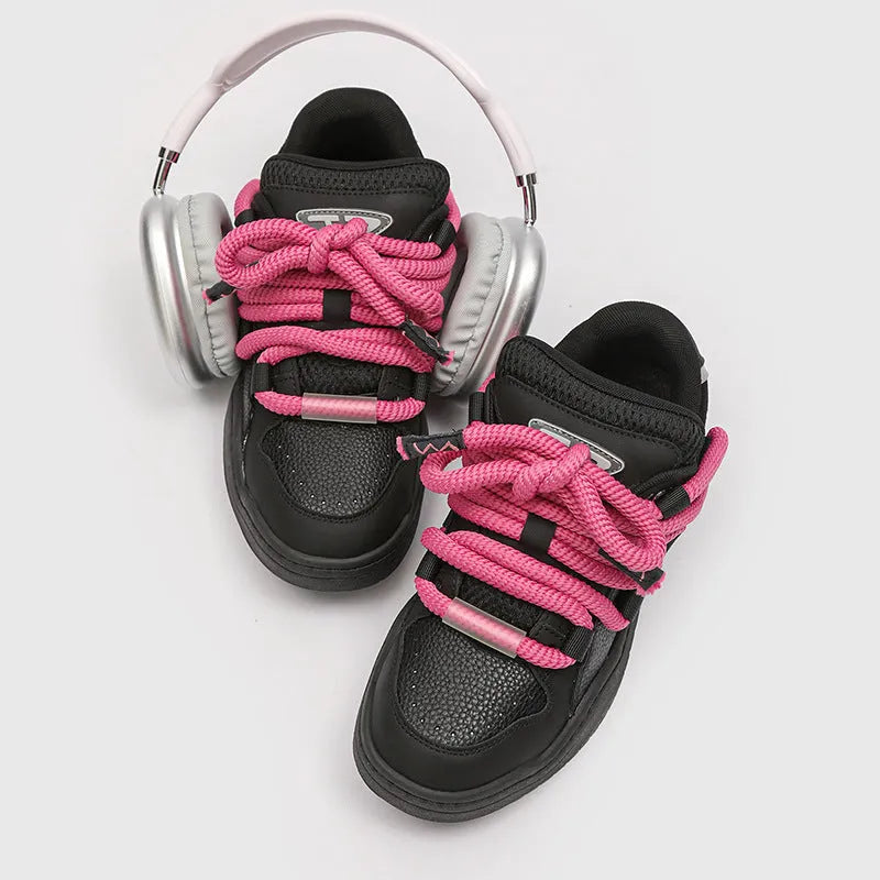 Thick-sole unisex casual sneakers in a choice of colours with lace-up front and round toe.