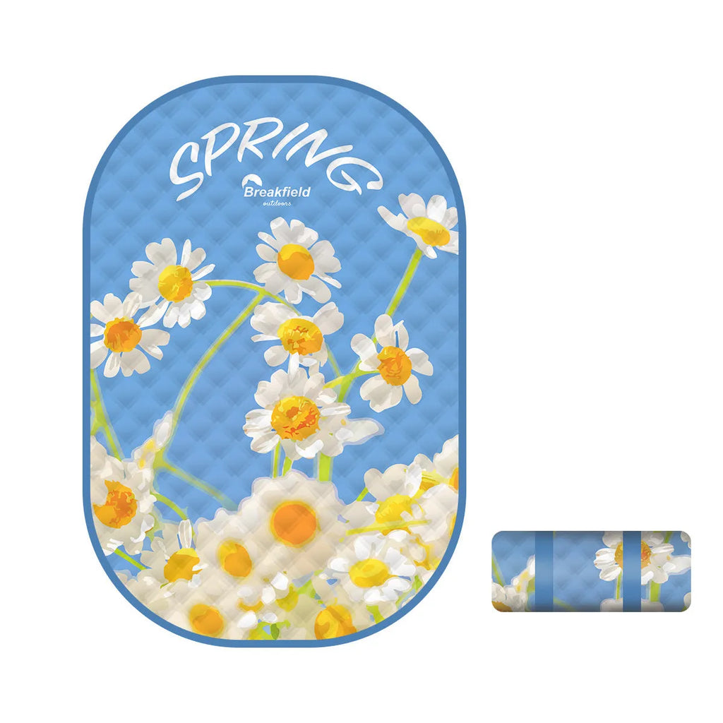 Waterproof ultrasonic thickening picnic mat in Four Seasons Series colour showing brushed fabric texture