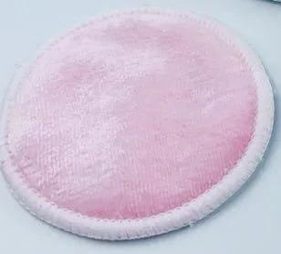 Set of velvet makeup remover pads in red and blue colours with cotton mesh storage bag