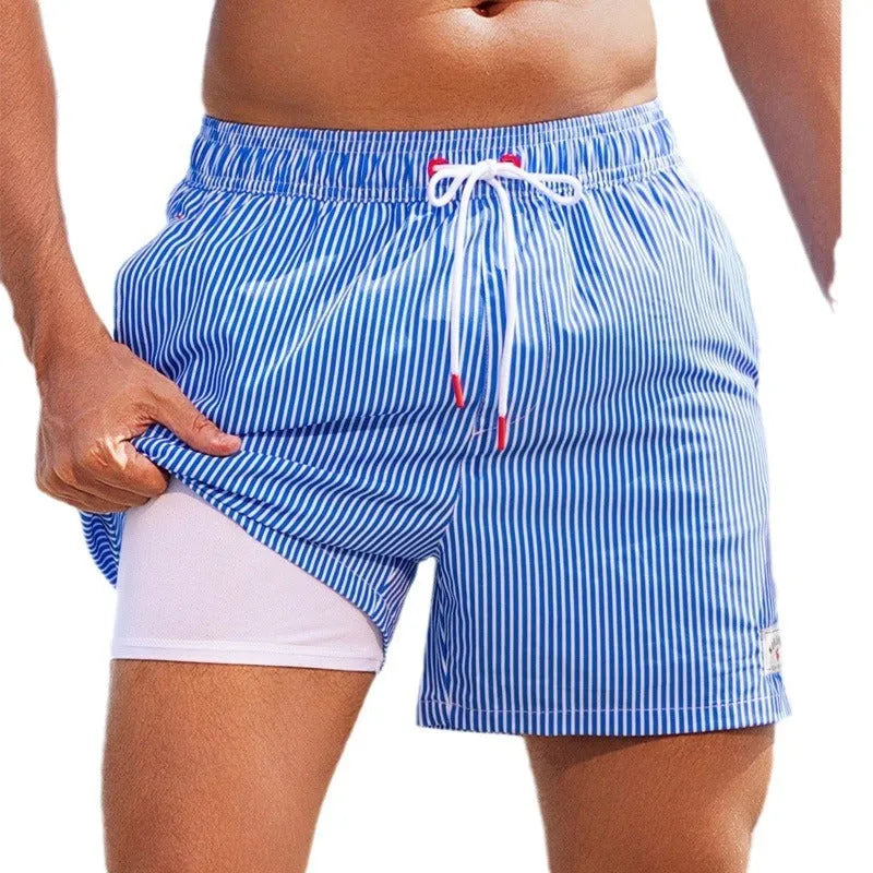 Men's loose floral pattern swimming trunks in quick-drying spandex fabric