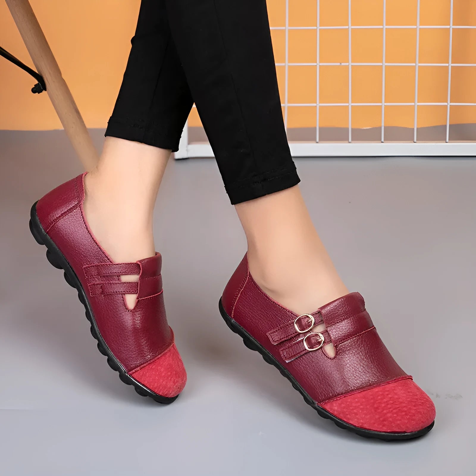 Men's low-top casual flat shoes with Velcro strap and round toe in multiple colours