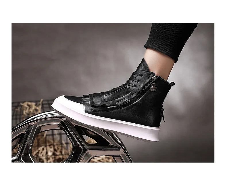 Black and white PU leather men's winter ankle boots in high-top sneaker style with size chart showing measurements from 24.0cm to 26.5cm