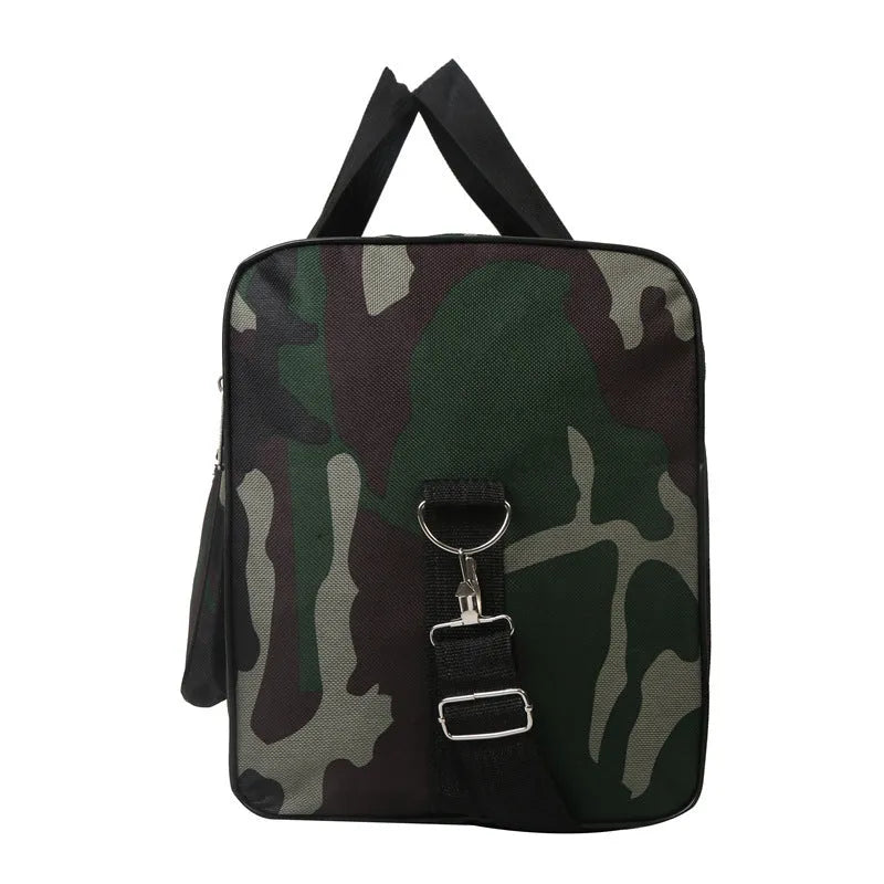 Green camouflage waterproof luggage bag with 20L capacity and striped polyester lining.