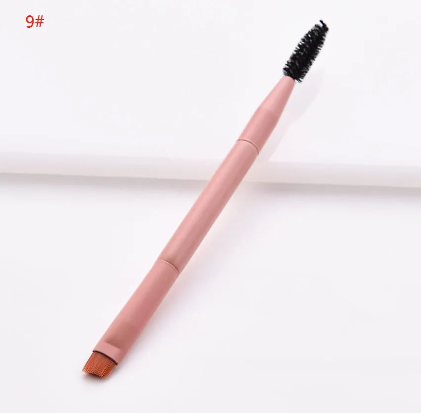 10-piece wooden handle makeup brush set with nylon bristles for professional cosmetic application