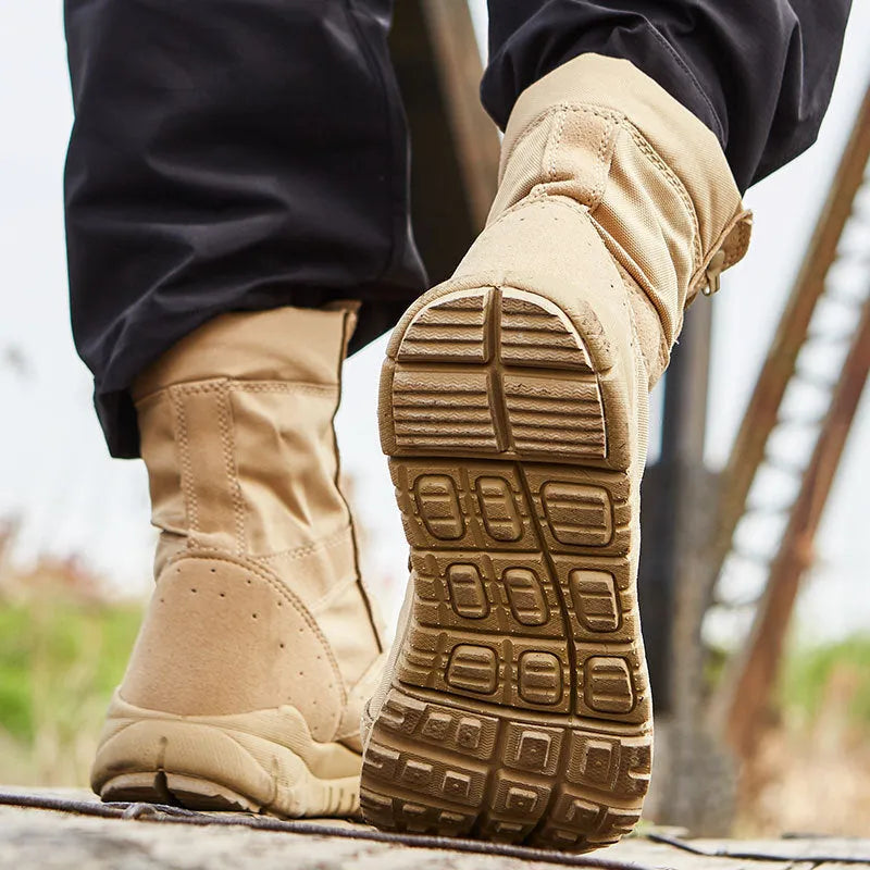 Yulong Combat Boots tactical desert climbing footwear in black and sand colours for outdoor hiking and camping