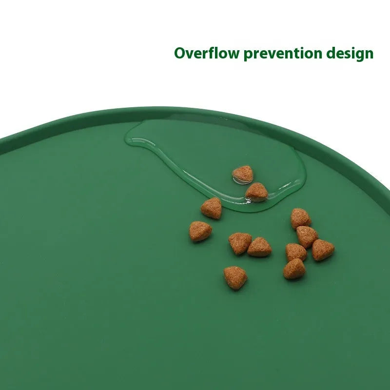Silicone waterproof cat meal placemat in green colour showing size dimensions