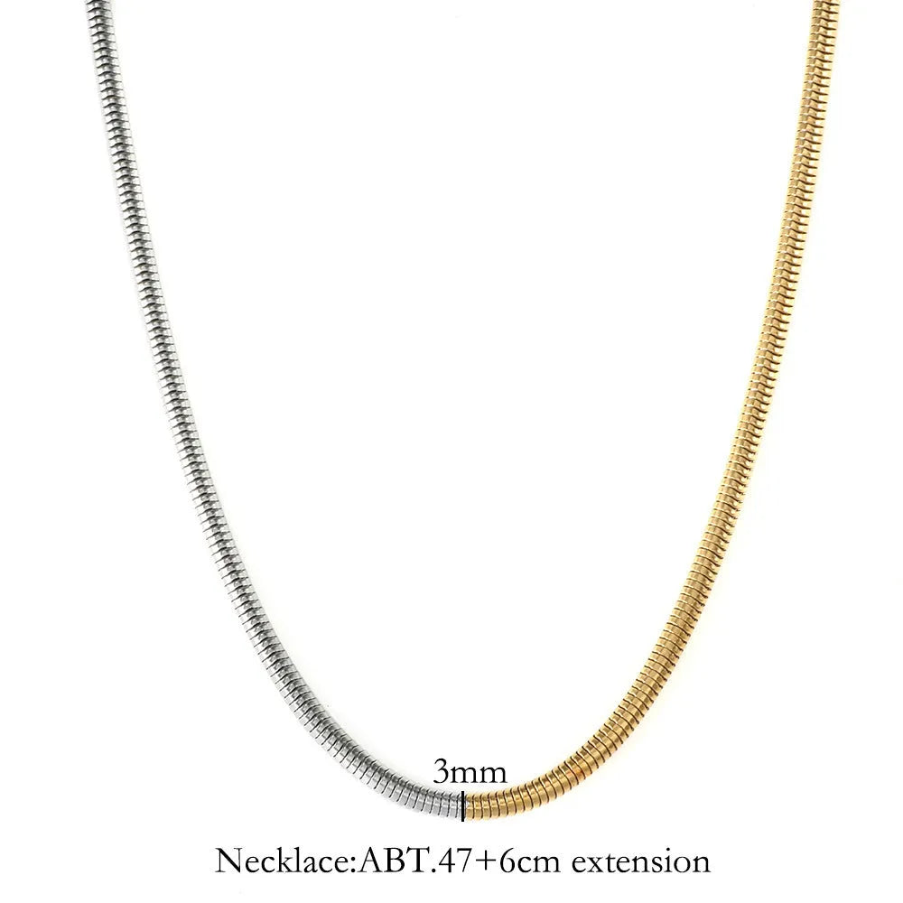 Gold 3mm wide snake bone chain necklace with geometry design for hip-hop fashion
