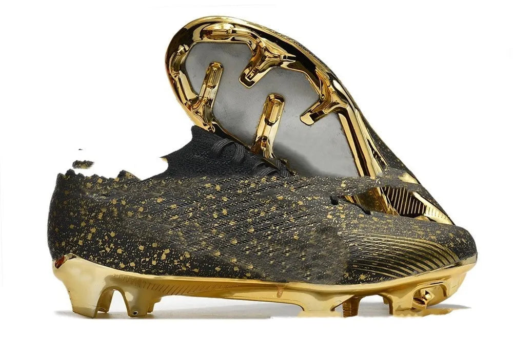 Men's low-top football shoes with knitted upper, lace-up front, and rubber sole with FG studs.