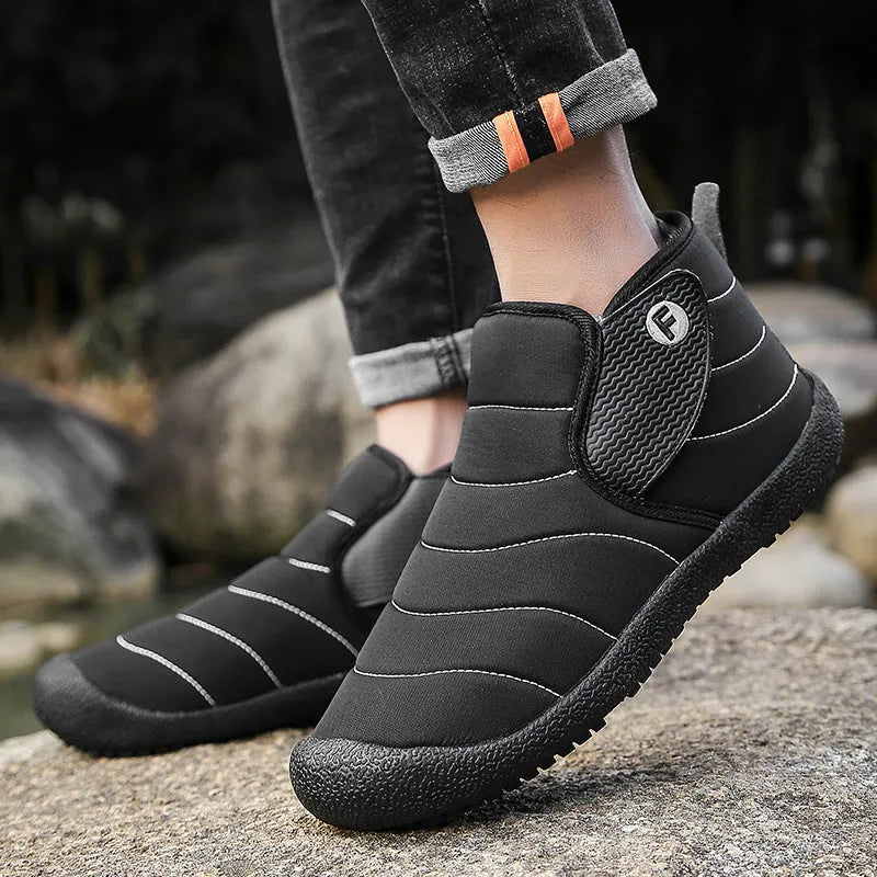 Men's thick cotton snow boots in black with a low heel and non-slip rubber sole