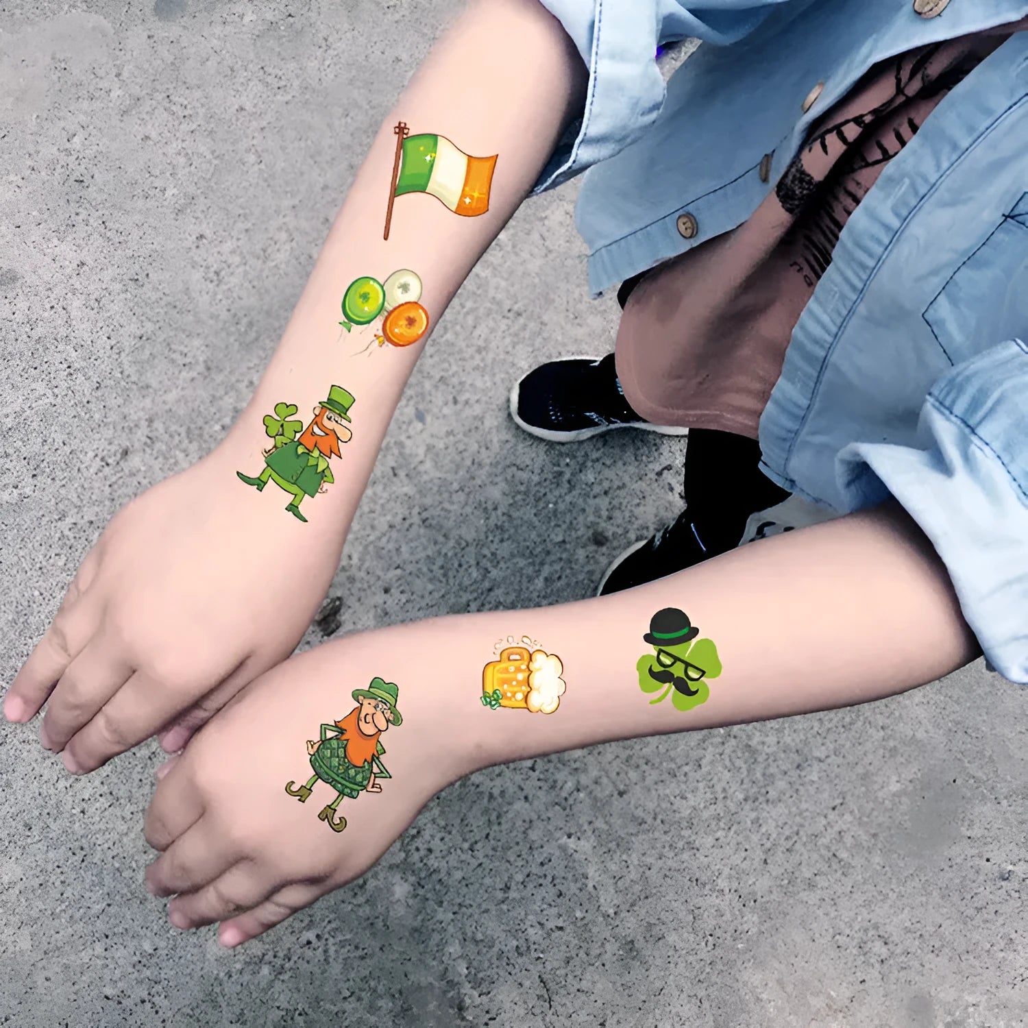 St. Patrick's Day clover design temporary tattoo sticker measuring 120×75mm