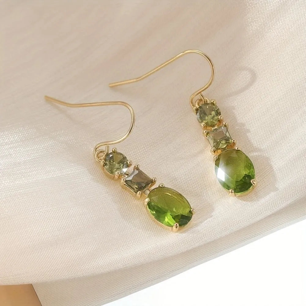Green copper geometric earrings with quadrilateral shape, minimalist bohemian style