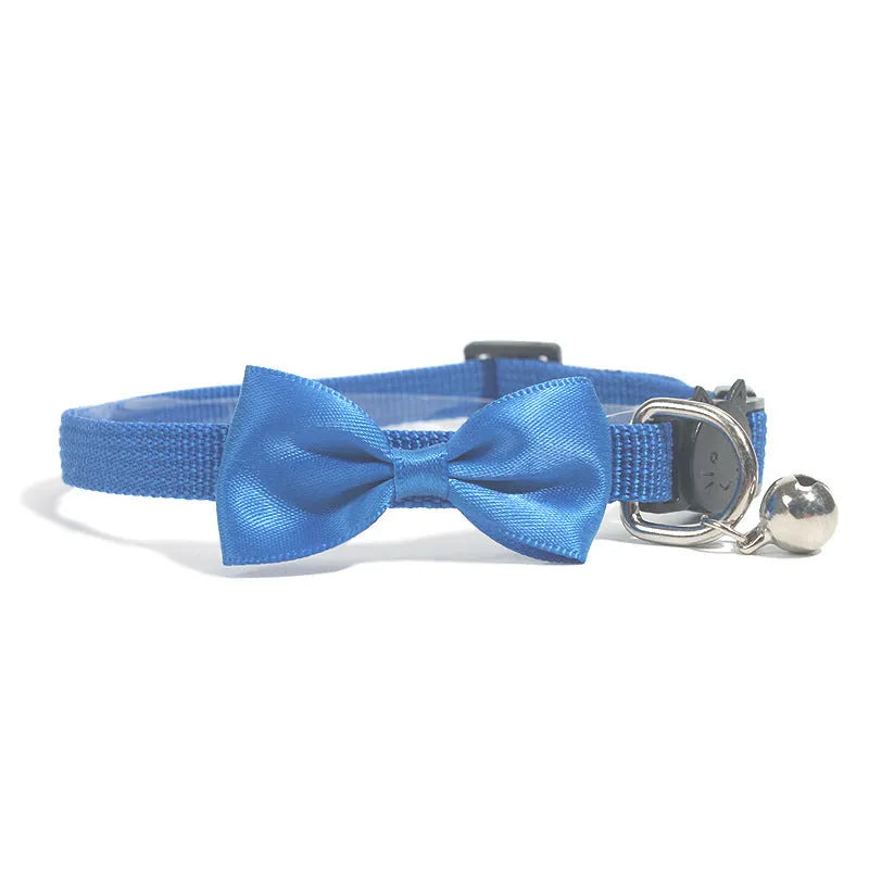 Multi-colour striped nylon bow collar for cats with bell decoration in adjustable design