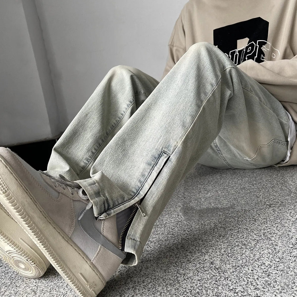 Men's retro straight-leg skinny denim jeans in yellow mud colour with side zipper