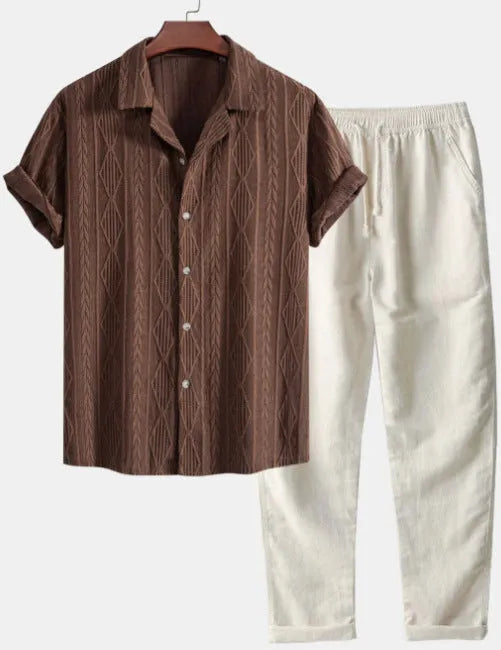 Men's slim-fit camouflage print casual suit with short-sleeved shirt and trousers.
