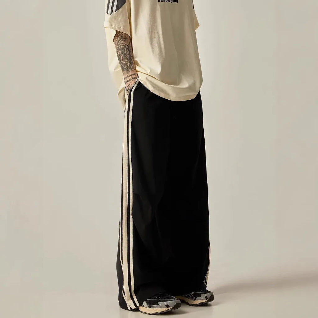 Men's black wide-leg climbing trousers with high waist and straight-leg design for summer outdoor activities