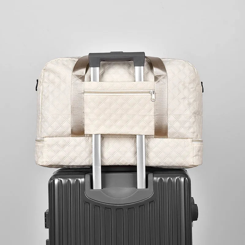 Oxford cloth travel bag in multiple colours with 36-55 litre capacity for leisure travel