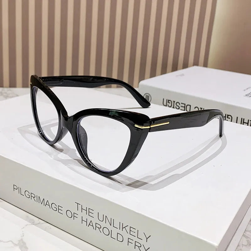 Women's large frame cat's eye presbyopic reading glasses with dragon and phoenix decorations on frames