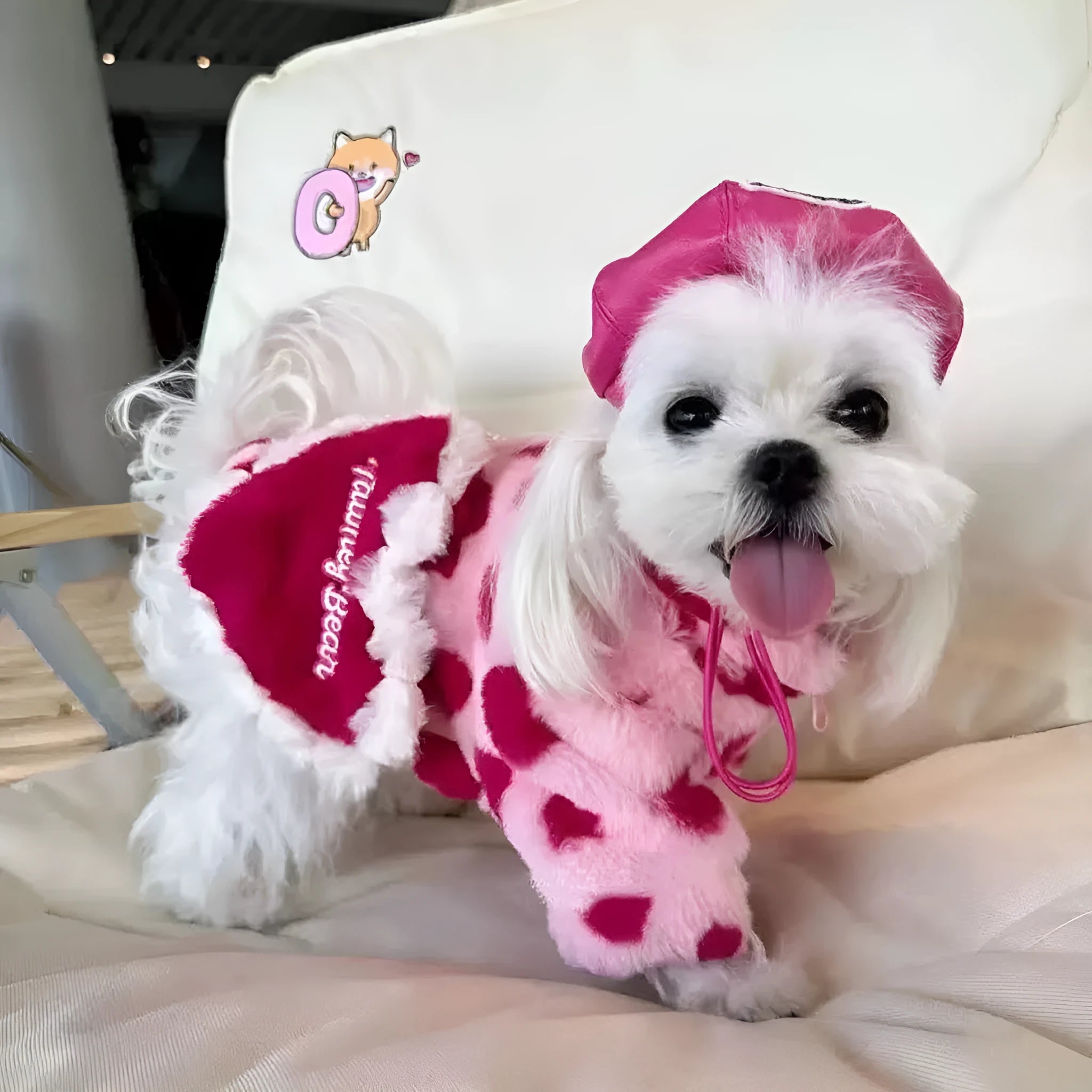 Small dog wearing pink polyester plush warm coat, suitable for Teddy, Bichon and Pomeranian breeds