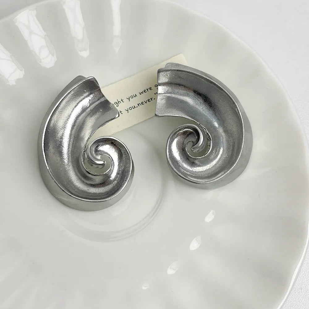 Retro geometric alloy ear studs with 5cm length in gold or silver electroplated finish