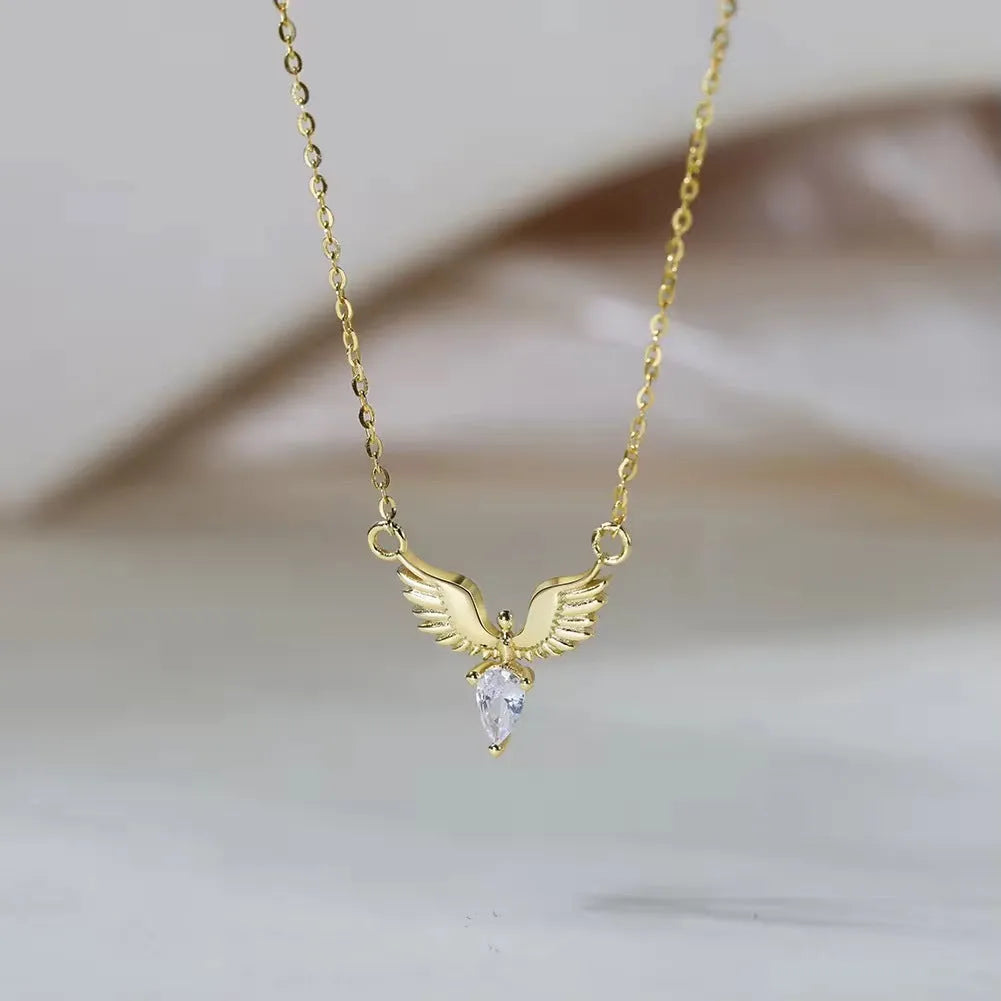 925 silver adjustable necklace with eagle pendant on O-ring chain in white gold or yellow gold colour.