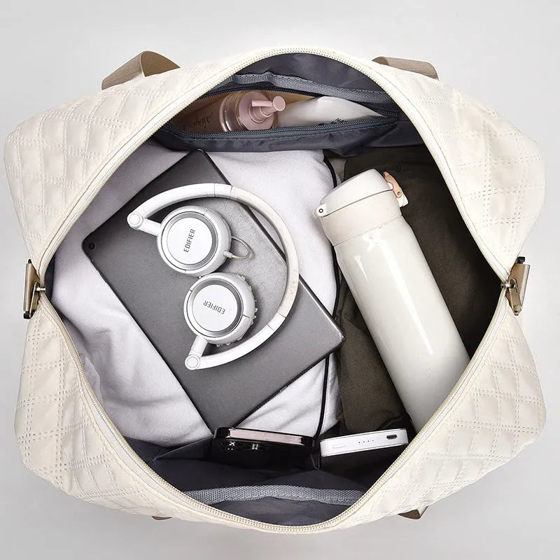 Oxford cloth travel bag in multiple colours with 36-55 litre capacity for leisure travel