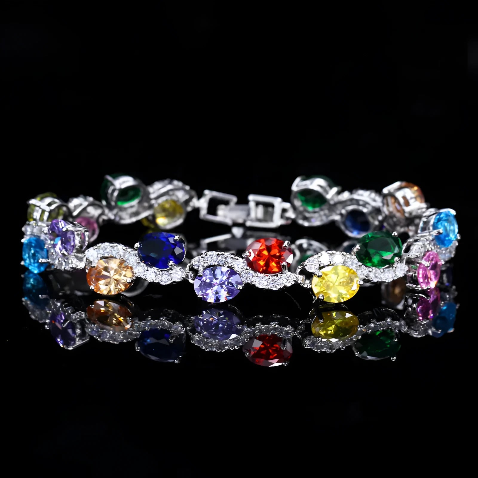 Geometric women's bracelet with zircon stones and gold-electroplated finish on copper base