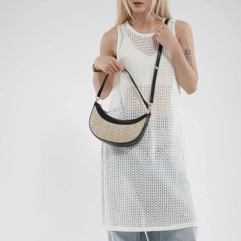 Straw dumpling-shaped crossbody bag with sandwich pocket in black, green, brown or white colour options