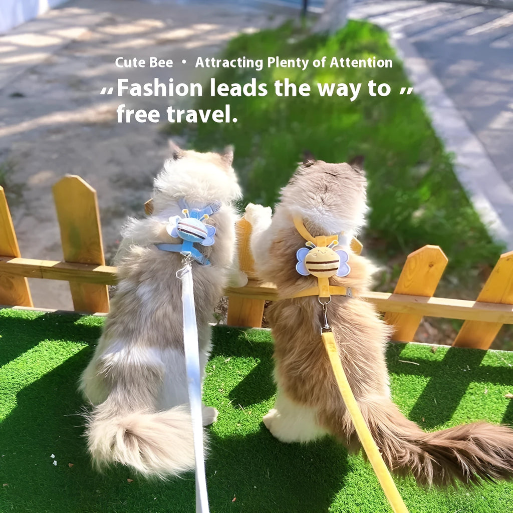 Bee-shaped teddy cat leash and harness set in blue colour with adjustable straps for outdoor use