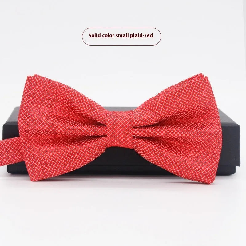 Solid colour formal bow tie with flat head design in polyester fabric