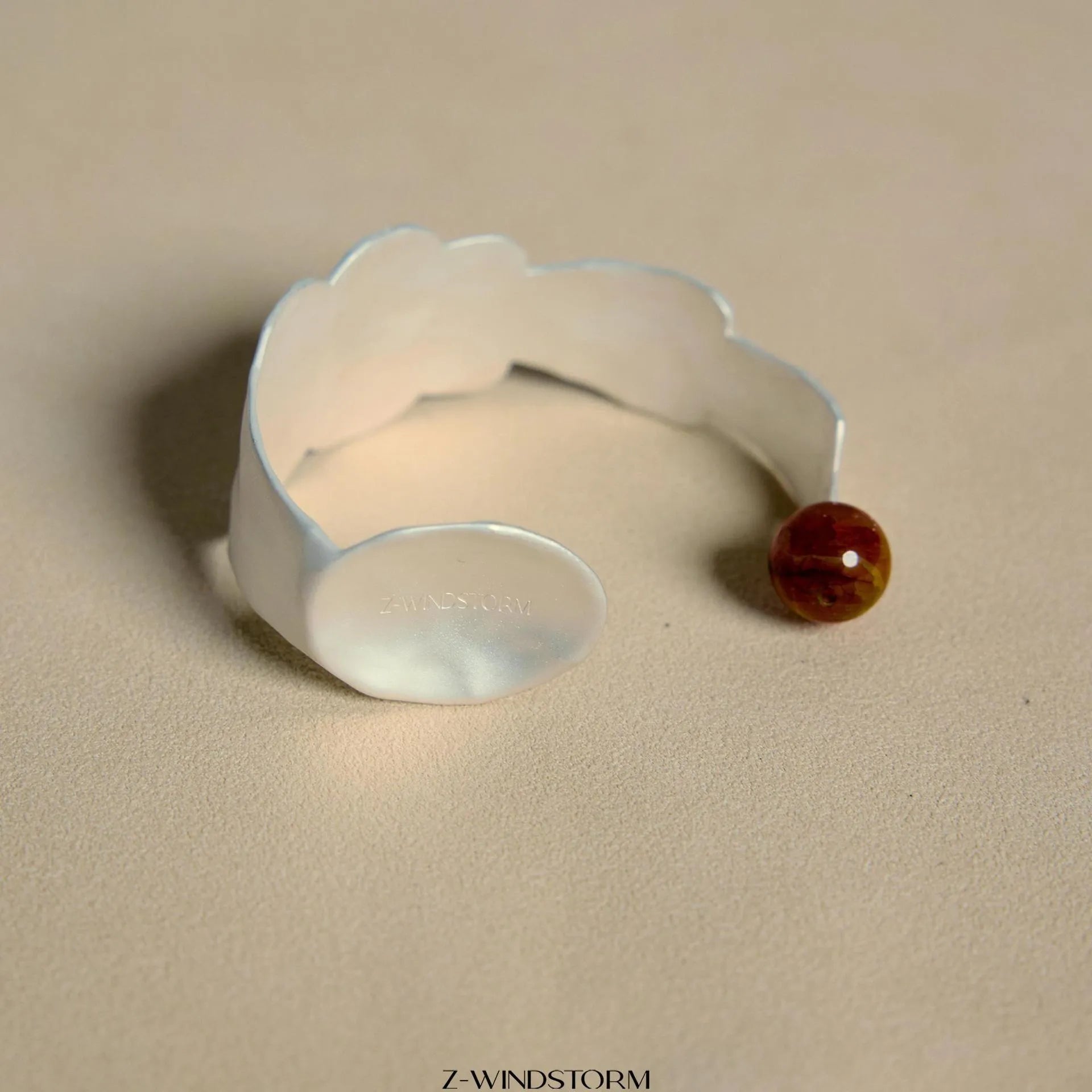 Small round spoon stewed pork motif ring and bracelet set in electroplated alloy