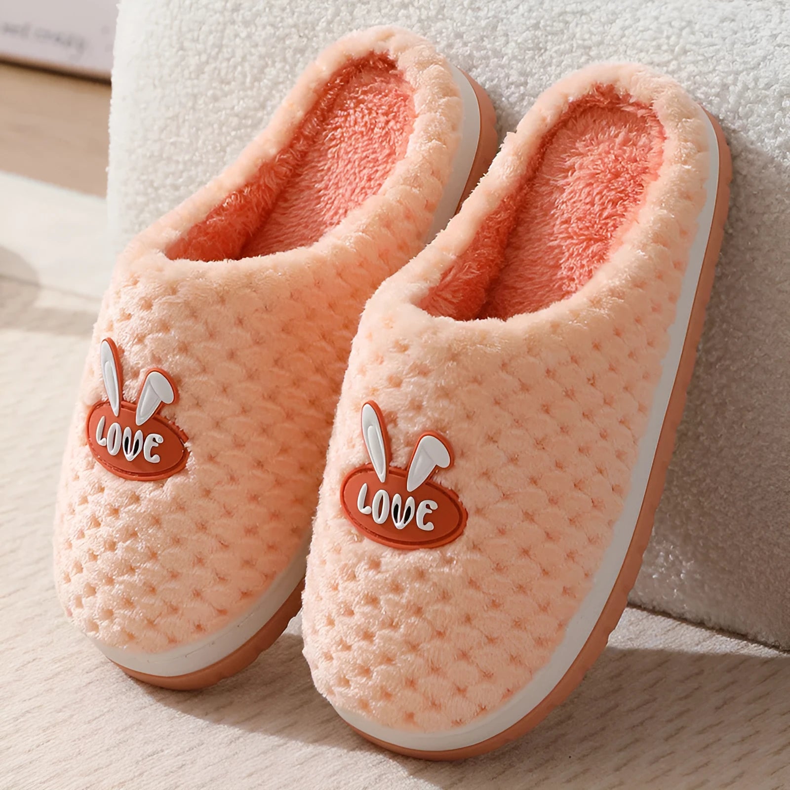 Women's rabbit plaid design slippers with artificial fur and non-slip rubber soles in various colours