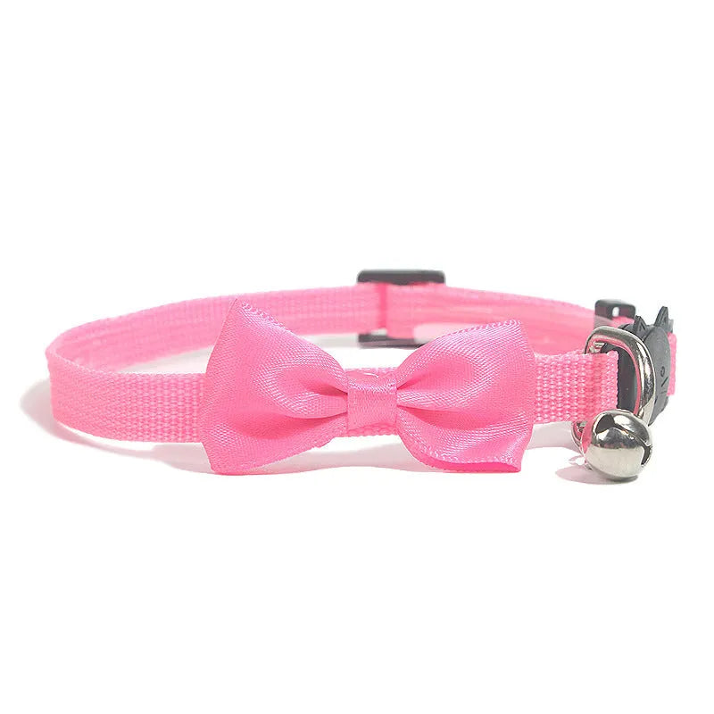 Multi-colour striped nylon bow collar for cats with bell decoration in adjustable design