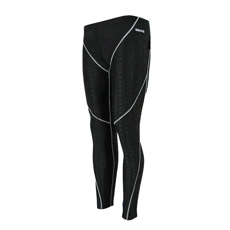 Men's black cropped swimming trunks with a contrast line, made from sun-proof nylon fabric.