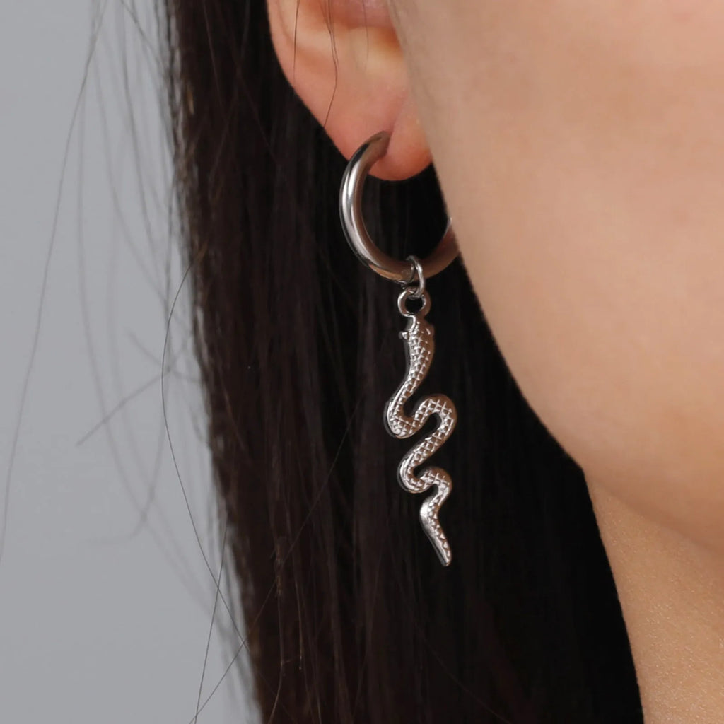 Stainless steel snake vintage earrings with gold electroplating and clip-on fastening