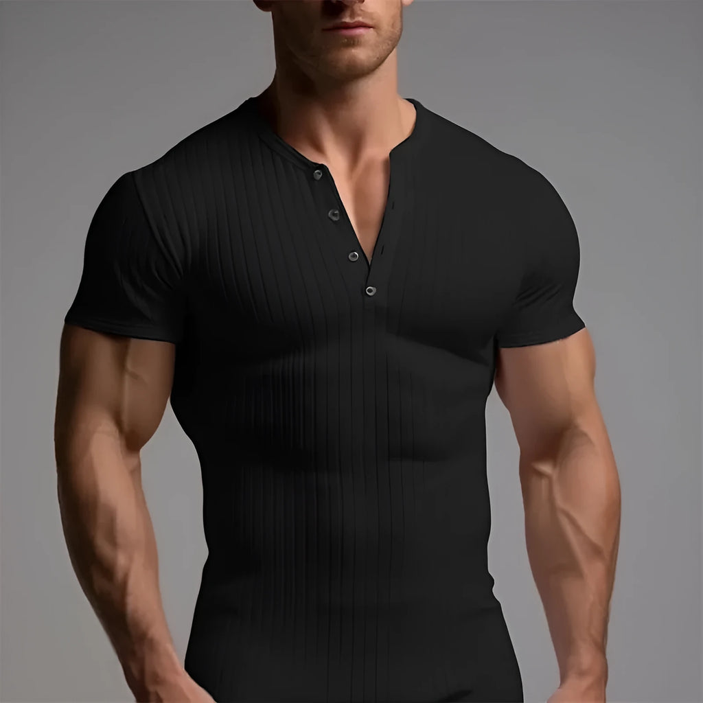 Men's sports slim-fitting muscle t-shirt in polyester with athletic styling and solid colours