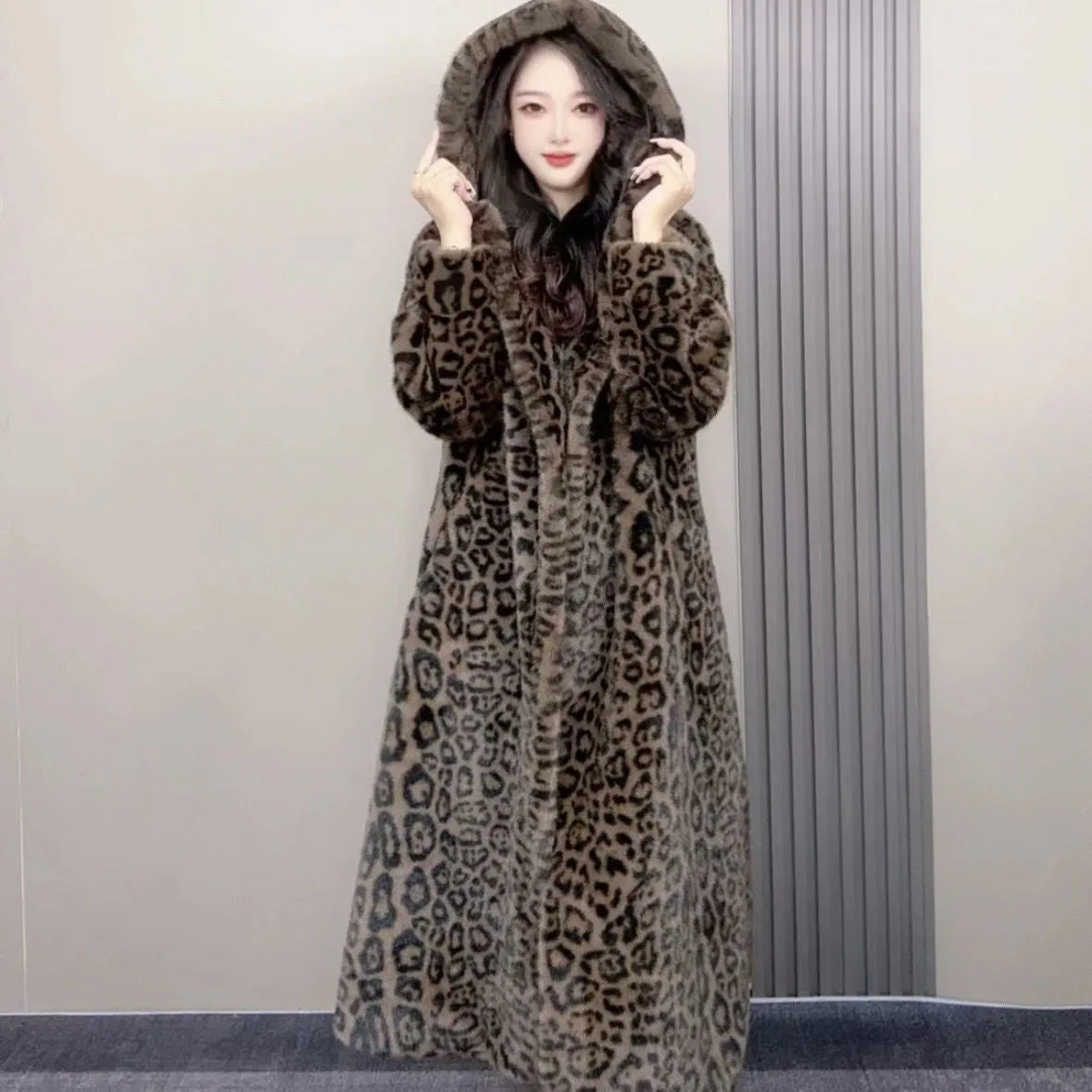 Women's plus size long faux fur coat in brown leopard print colour with 100cm length