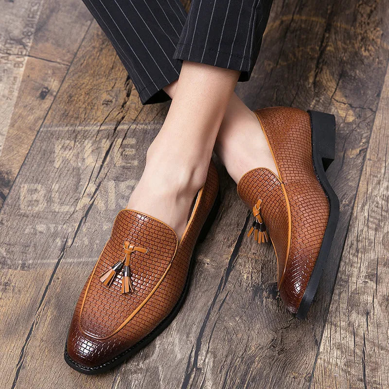 Men's pointed slip-on business shoes with tassel detail in black, red or yellow colours
